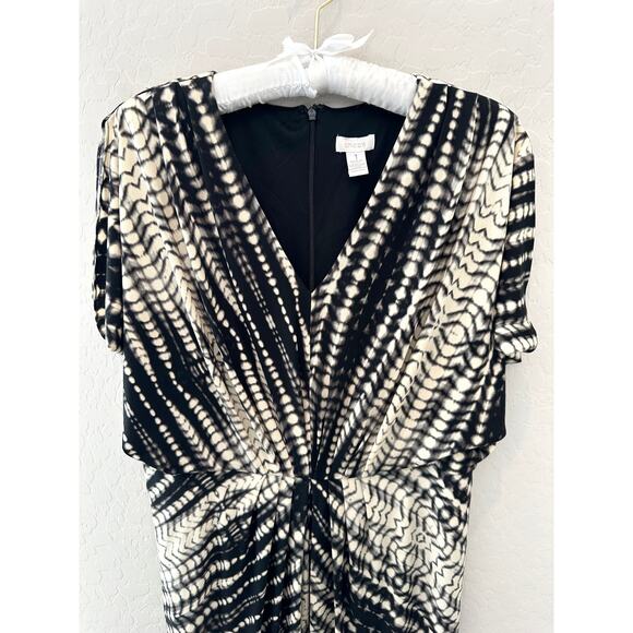 CHICO’S | Abstract Black Cream Ruched Sheath Dress Short Sleeve | Size 1 Medium - Picture 2 of 7